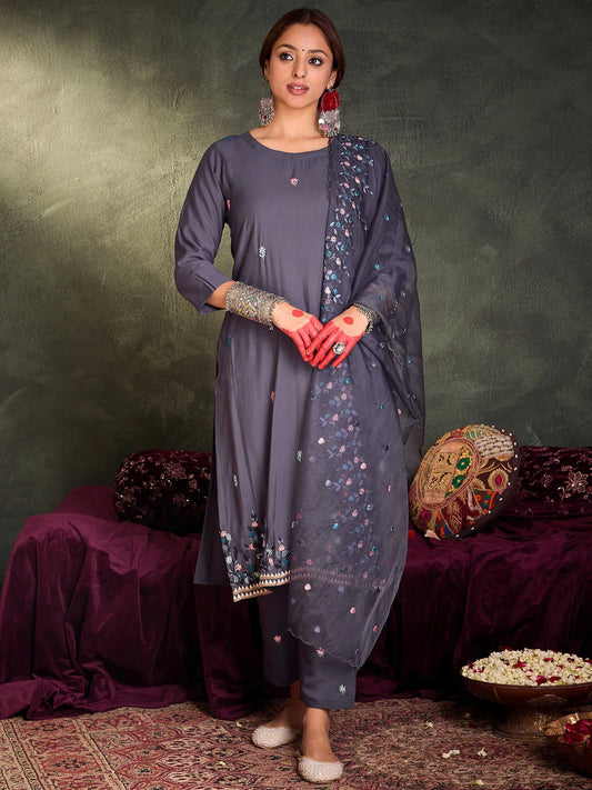 Kurta Trousers With Dupatta
